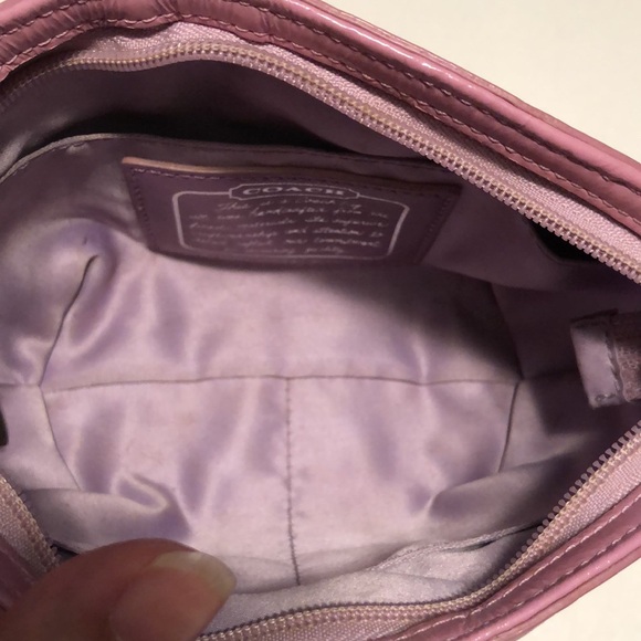 Coach Shiny Metallic Leather Lilac cosmetics bag - Picture 8 of 14